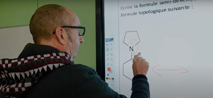 Un nouvel écran numérique Easypitch à la Faculté de Pharmacie de l’Université Paris-Saclay